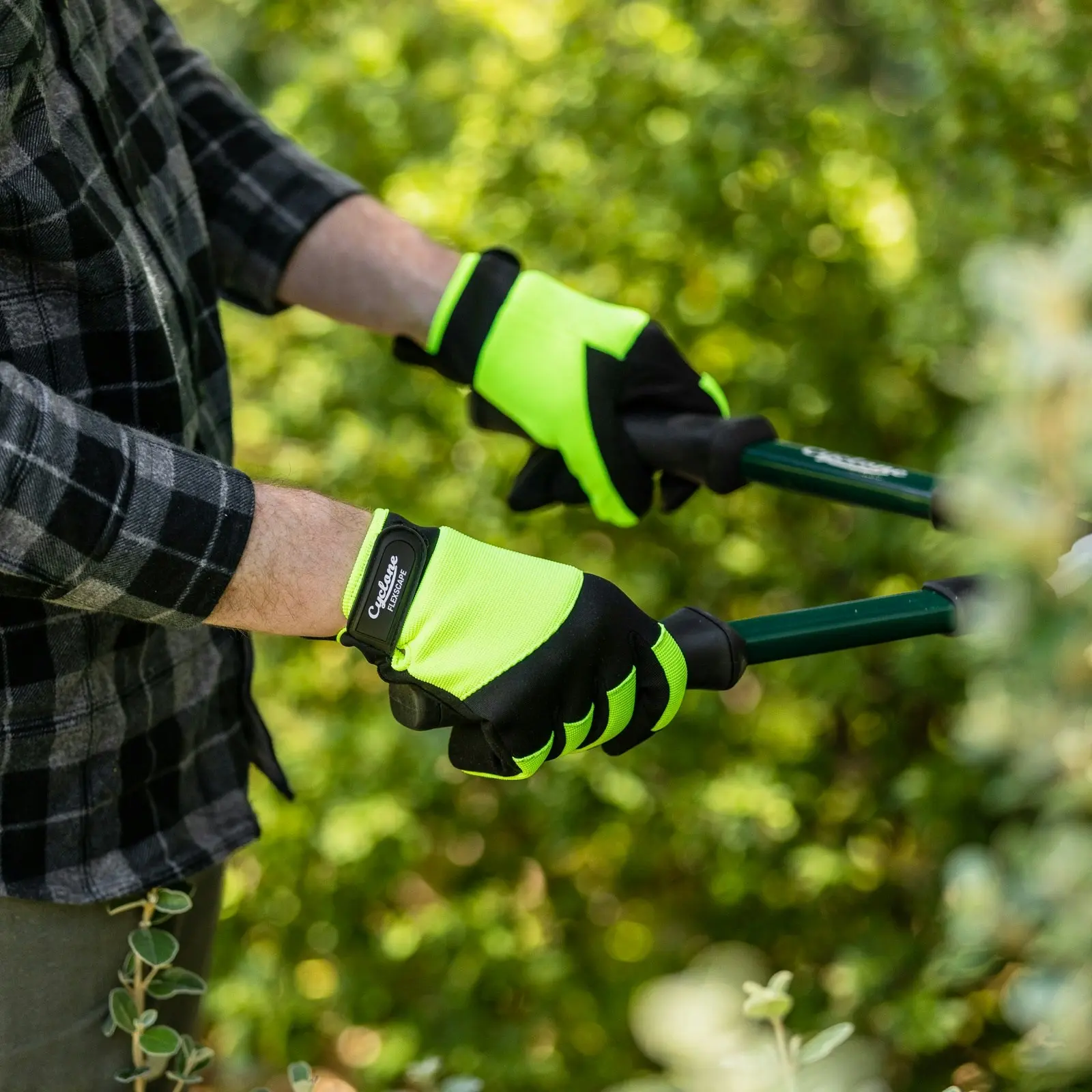 Cyclone Size Medium Flexscape Gardening Gloves Synthetic Leather Hivis Yellow