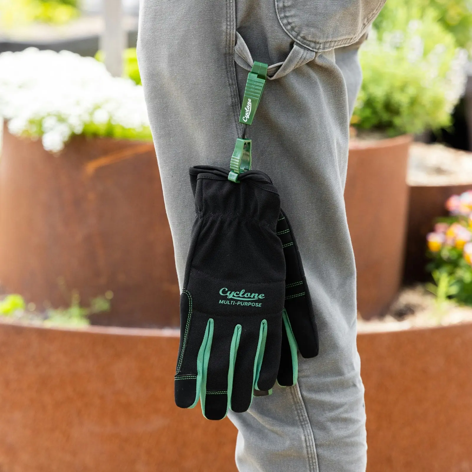 4x Cyclone Clip Accessory/Holder For Gardening Gloves Polypropylene Green