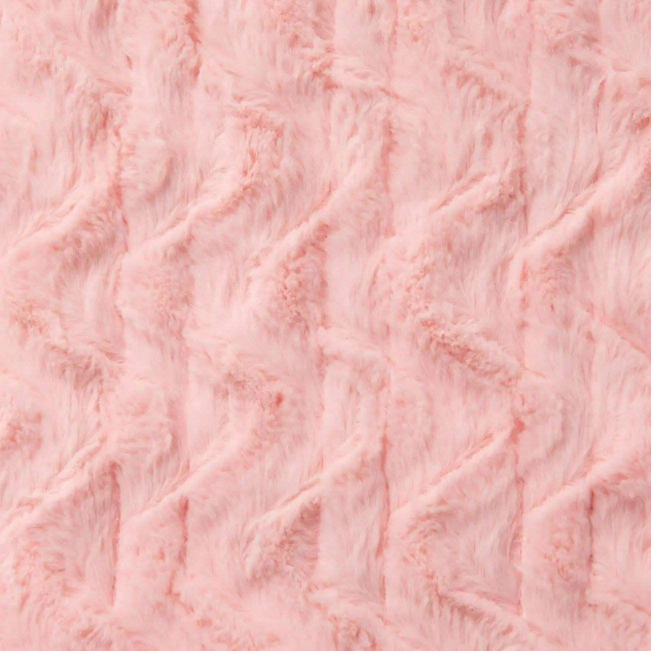 Dreamaker 500Gsm Faux Fur Heated Throw Pink 160 x 120cm