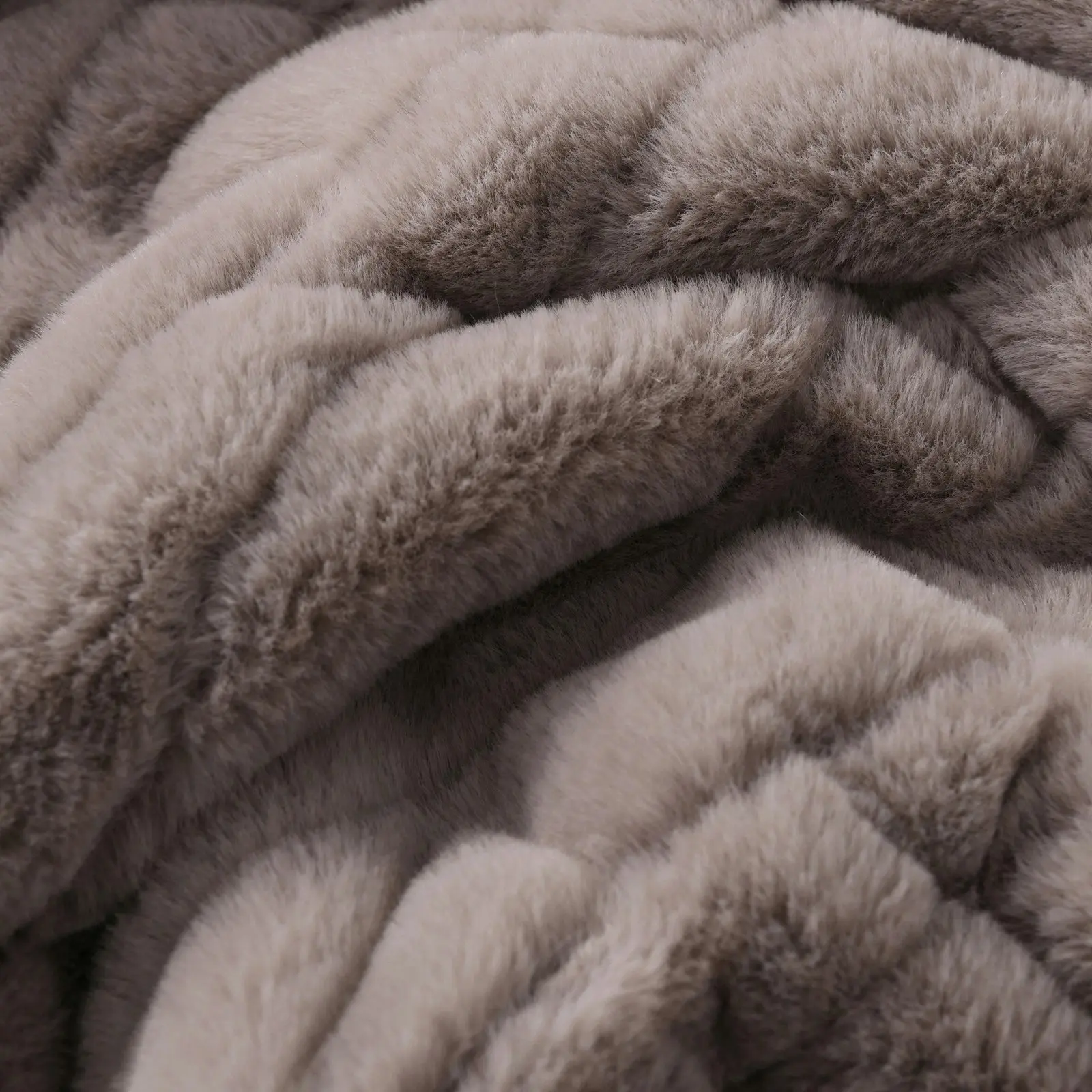 Dreamaker Faux Mink Heated Throw Mocha 160x120cm