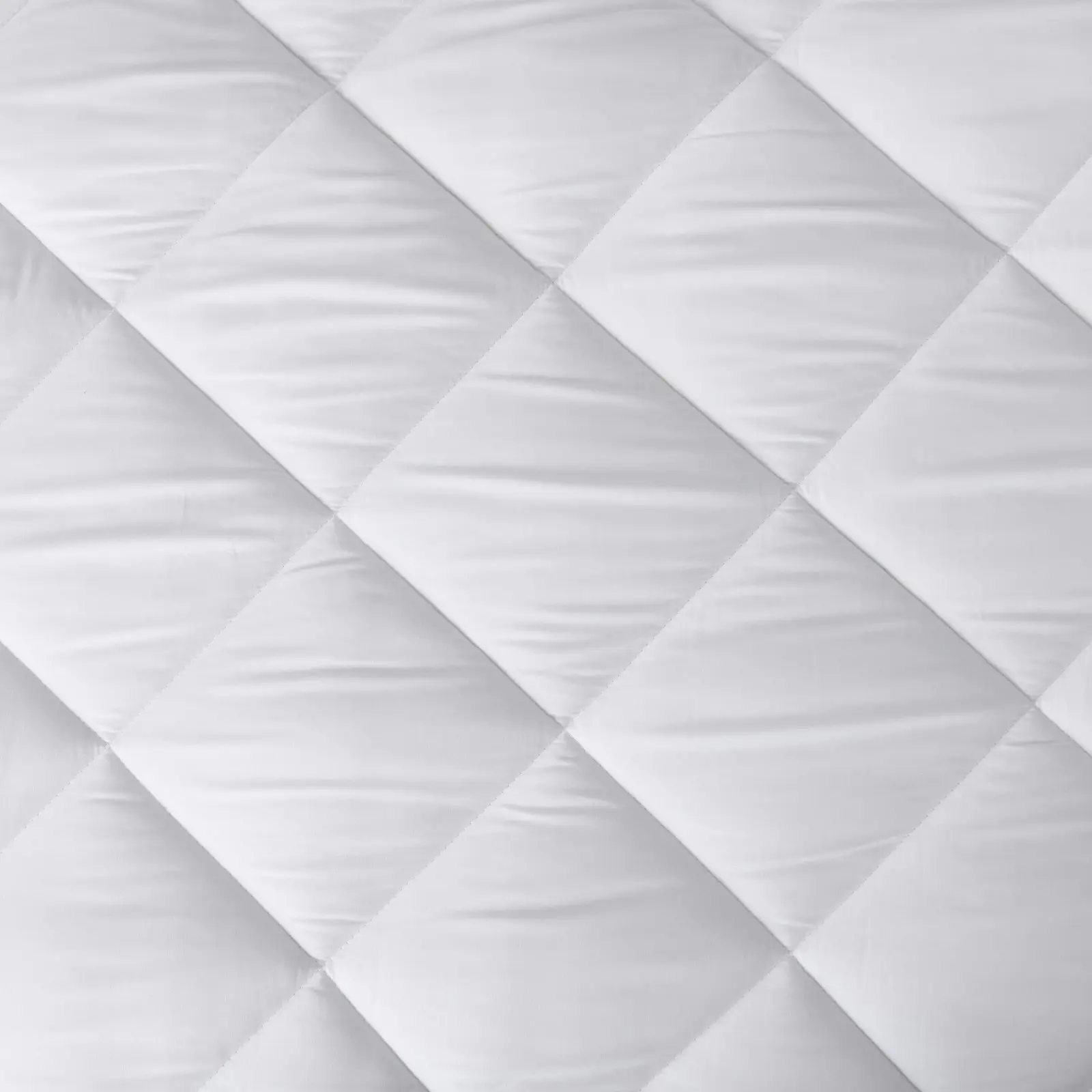 Sleepcare 700GSM Winterweight Microfibre Quilt Queen Bed