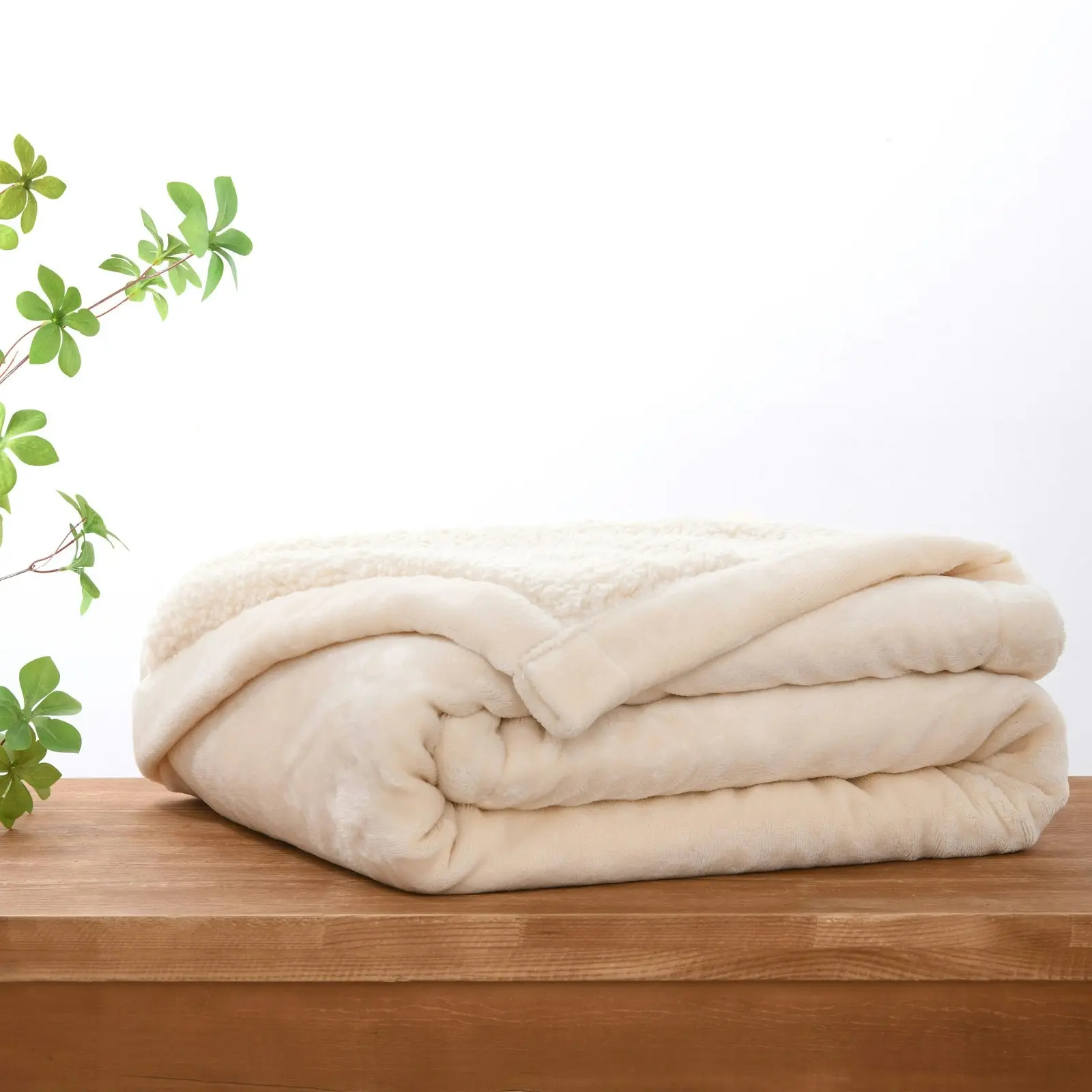 Serene Hudson Fleece and Sherpa Reverse Throw Blanket Cream 180x200cm