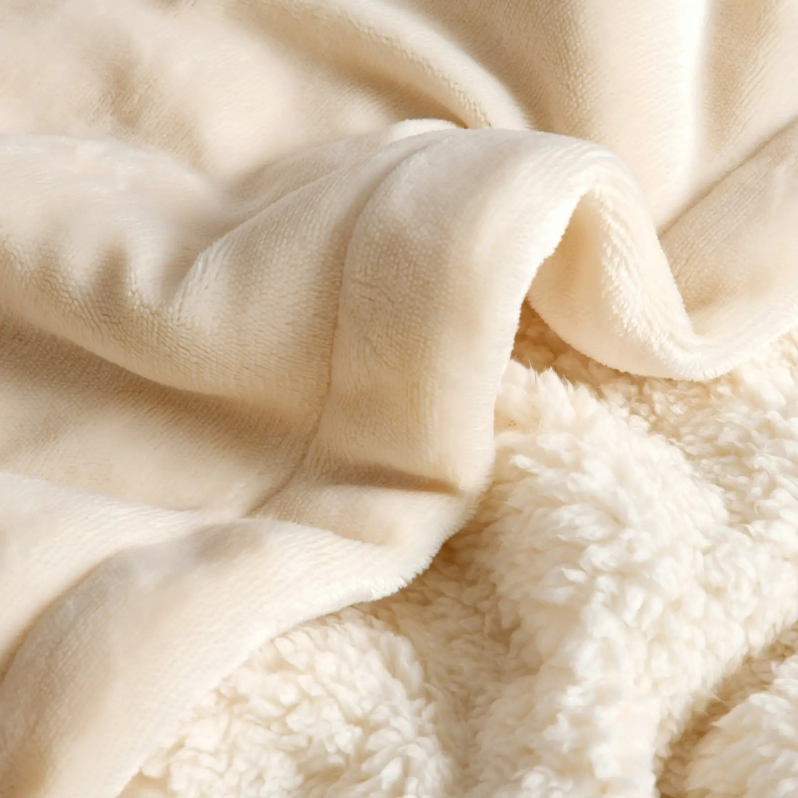 Serene Hudson Fleece and Sherpa Reverse Throw Blanket Cream 180x200cm