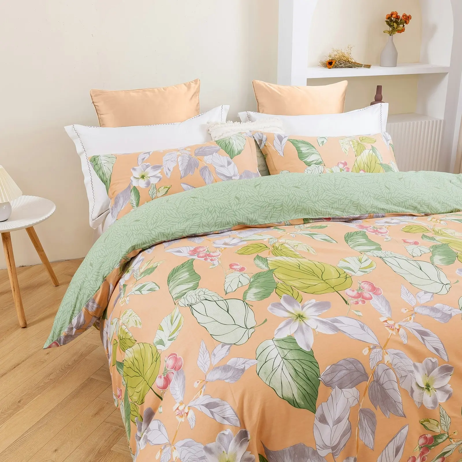 Dreamaker Peach Lily 100% Cotton Reversible Quilt Cover Set Queen Bed