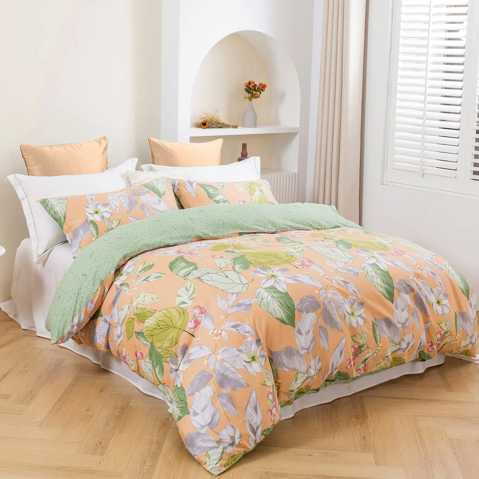 Dreamaker Peach Lily 100% Cotton Reversible Quilt Cover Set Queen Bed