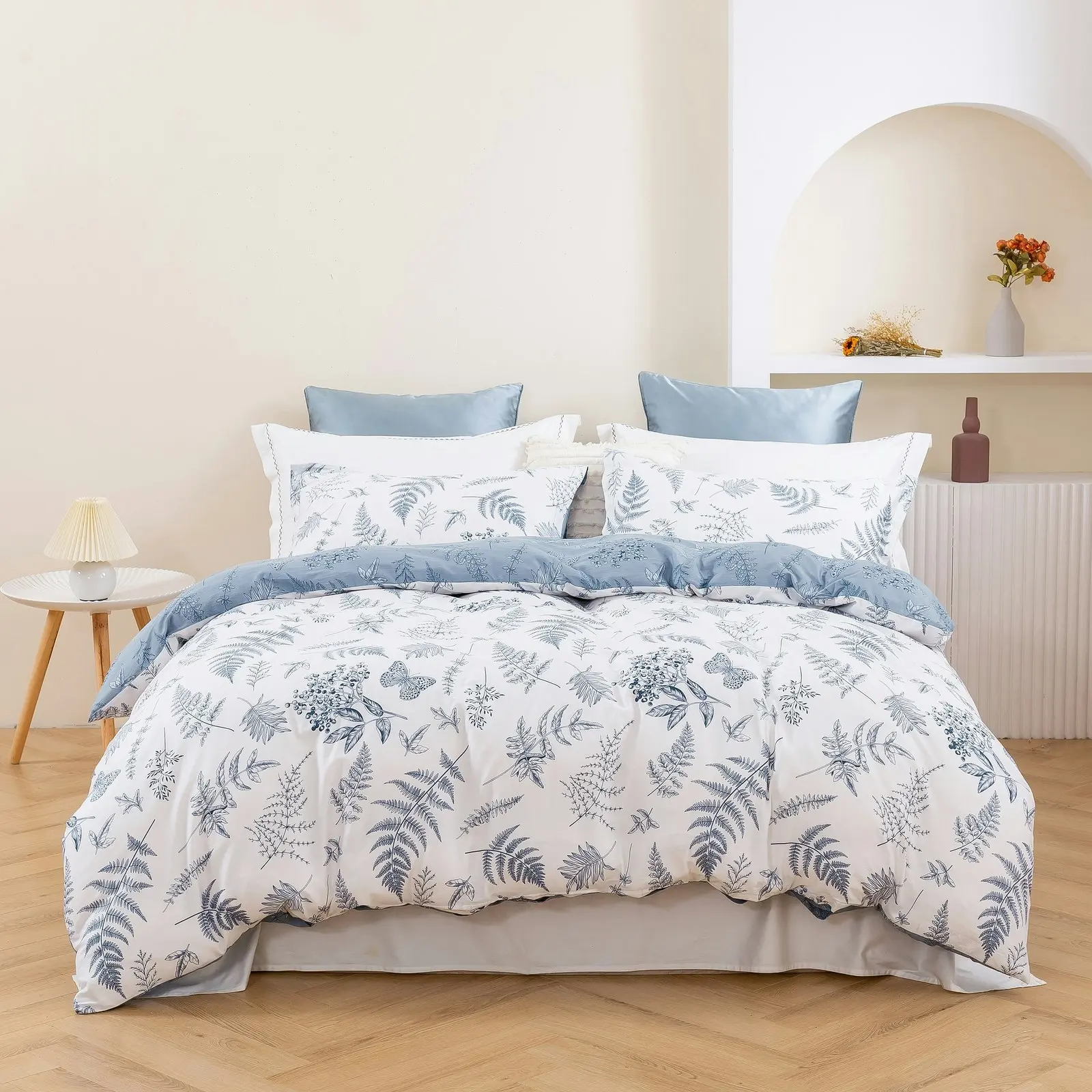 Dreamaker Daphne 100% Cotton Reversible Quilt Cover Set