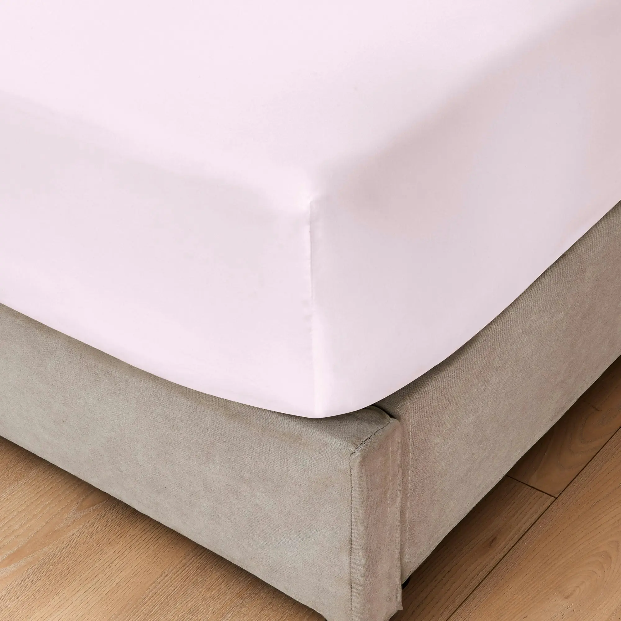 Linenova Ultra Soft Microfibre Fitted Sheet