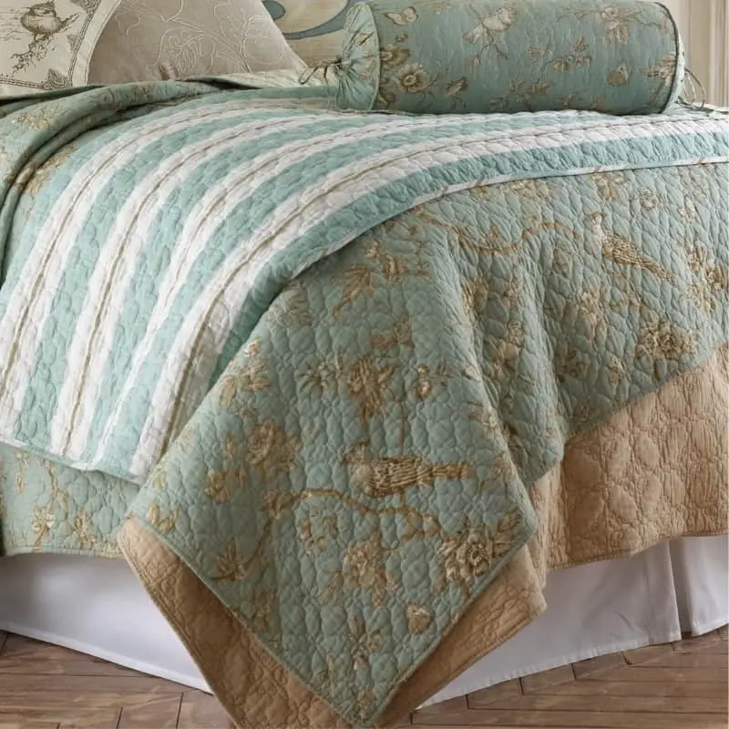 Classic Quilts Lyon Teal Throw