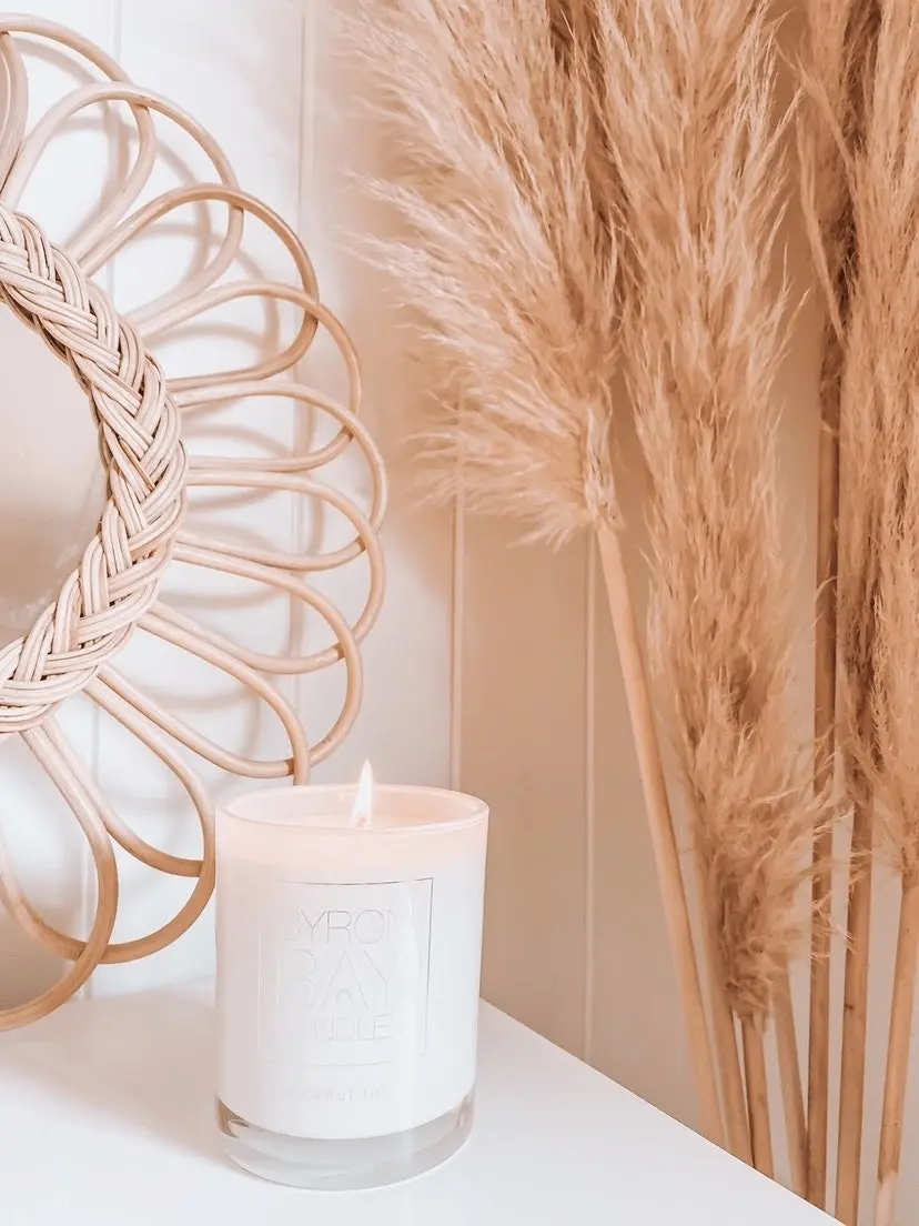 Byron Bay Candles | 30 Hour Scented Pure Soy Candle - Bamboo White Lilly