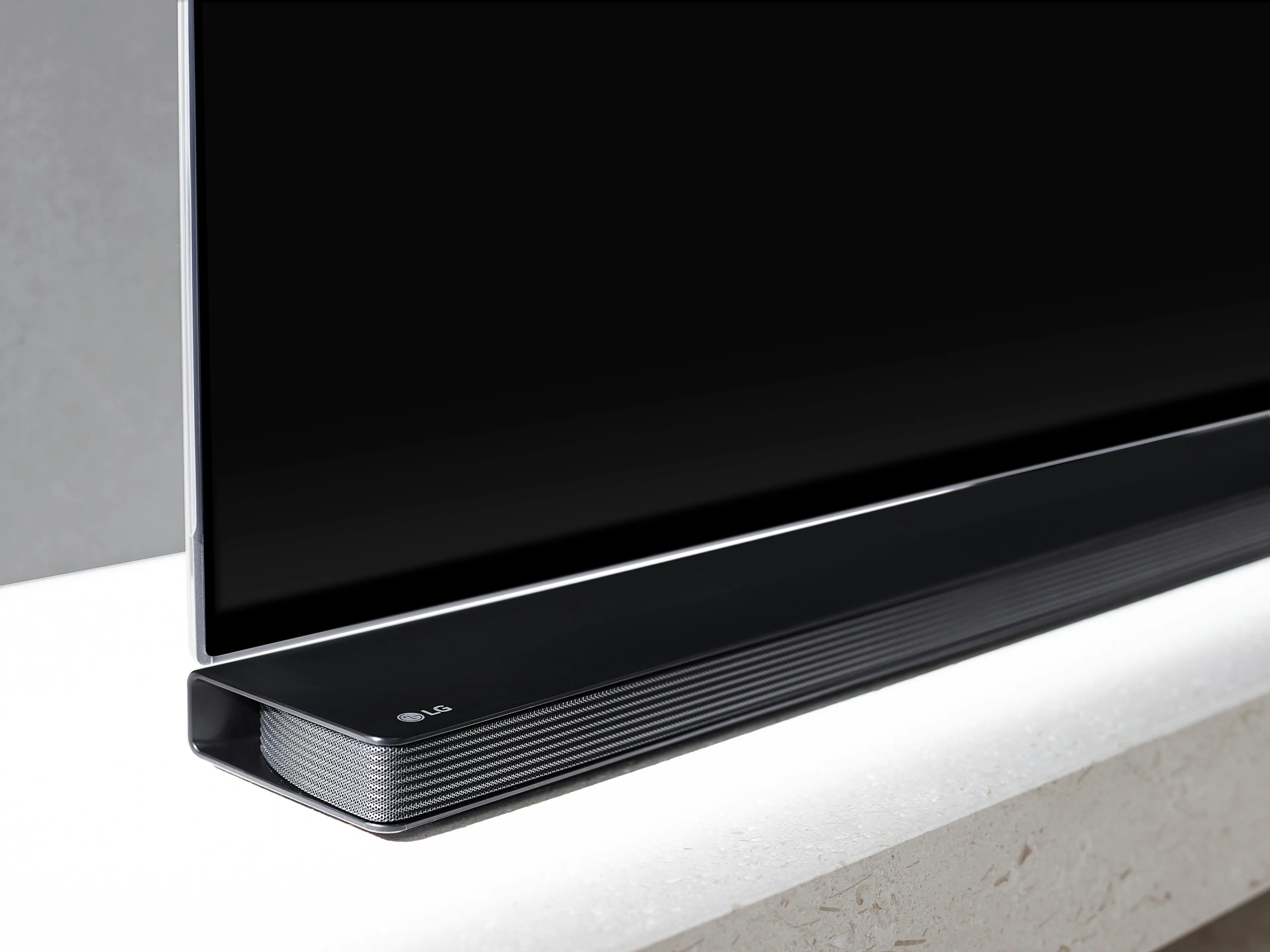 LG 2.1 Ch Wireless Ultra Slim Soundbar with Bluetooth