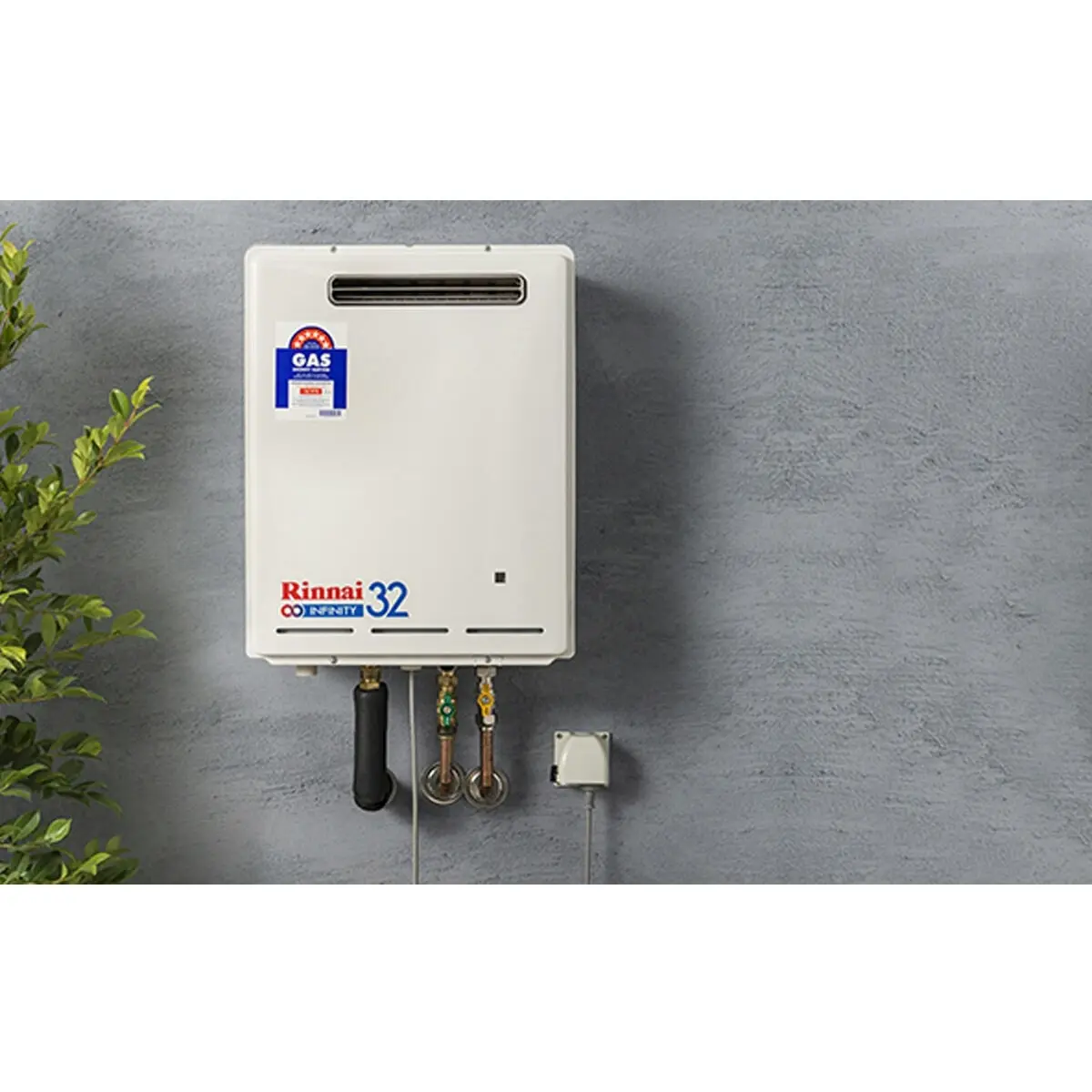 Rinnai 32L Continuous Flow 60-degree Hot Water System Natural Gas