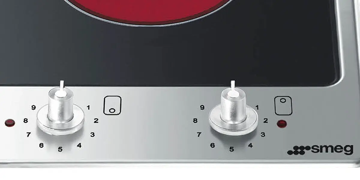 SMEG 30cm Classic Aesthetic Ceramic Cooktop