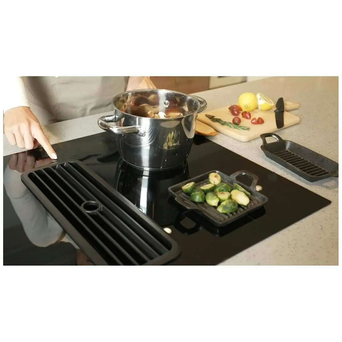 Linarie 80cm Induction Cooktop with Integrated Ventilation