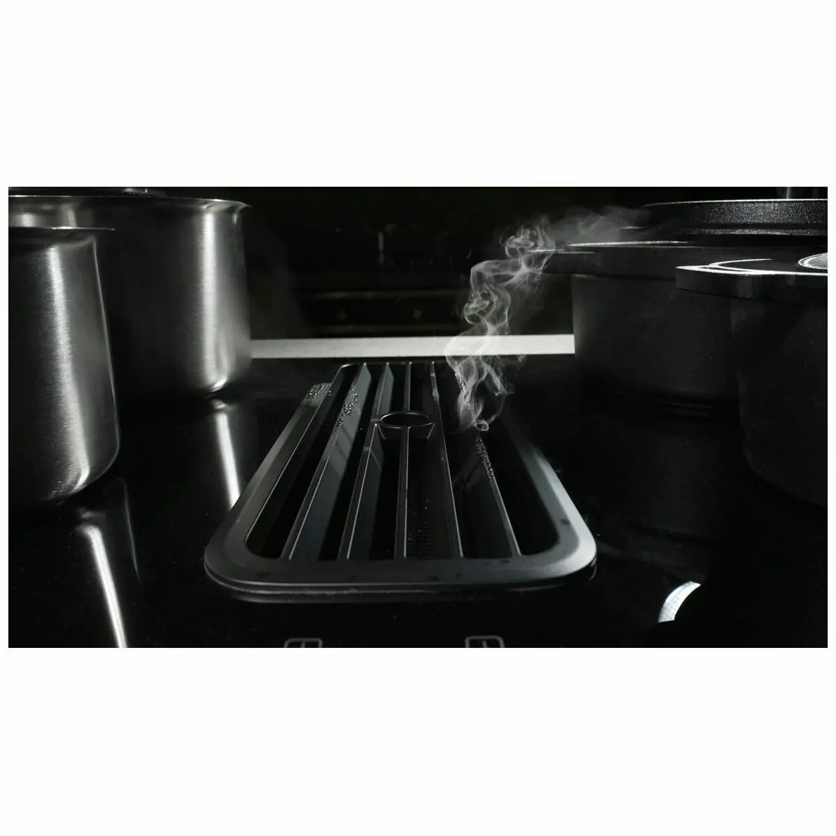 Linarie 80cm Induction Cooktop with Integrated Ventilation