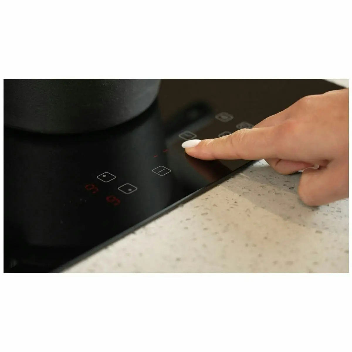 Linarie 80cm Induction Cooktop with Integrated Ventilation