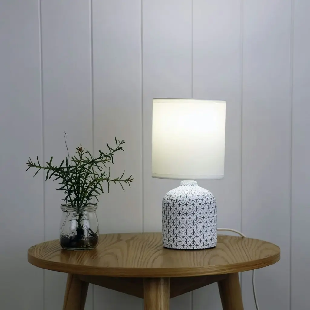 VERA White Ceramic Table Lamp