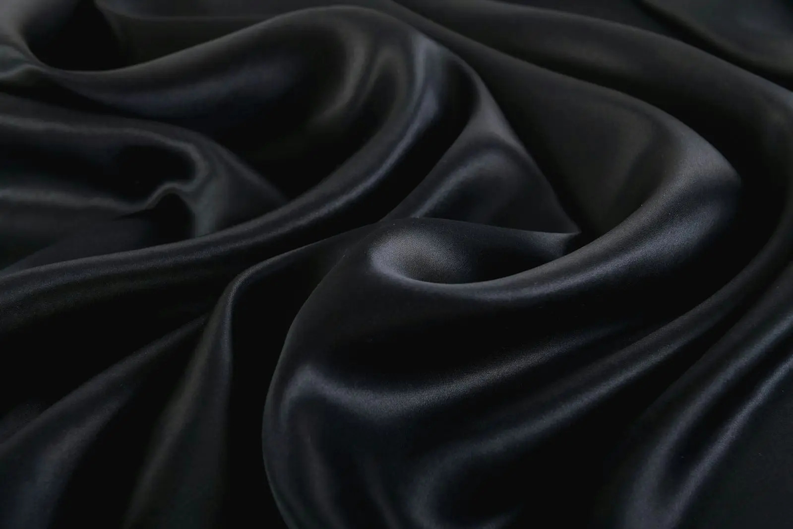 Silk Pillowcase Black