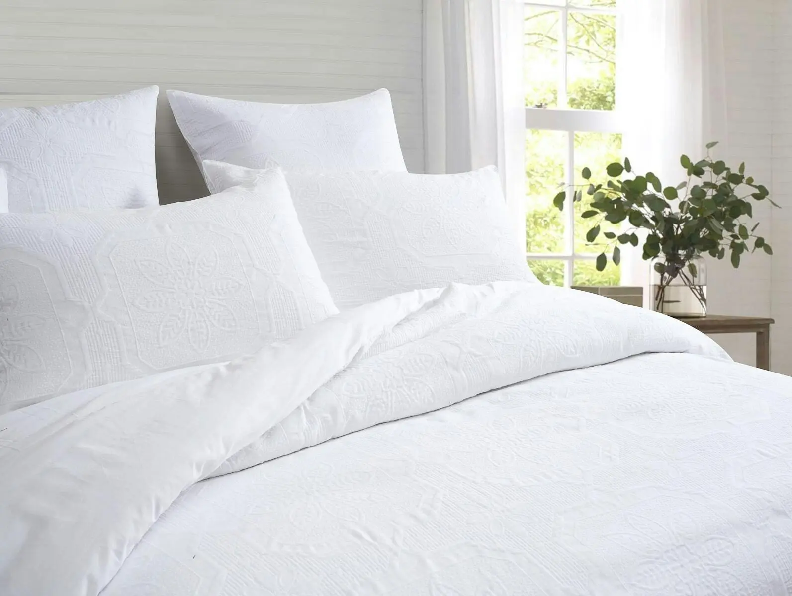 Pierce White Quilt Cover Set