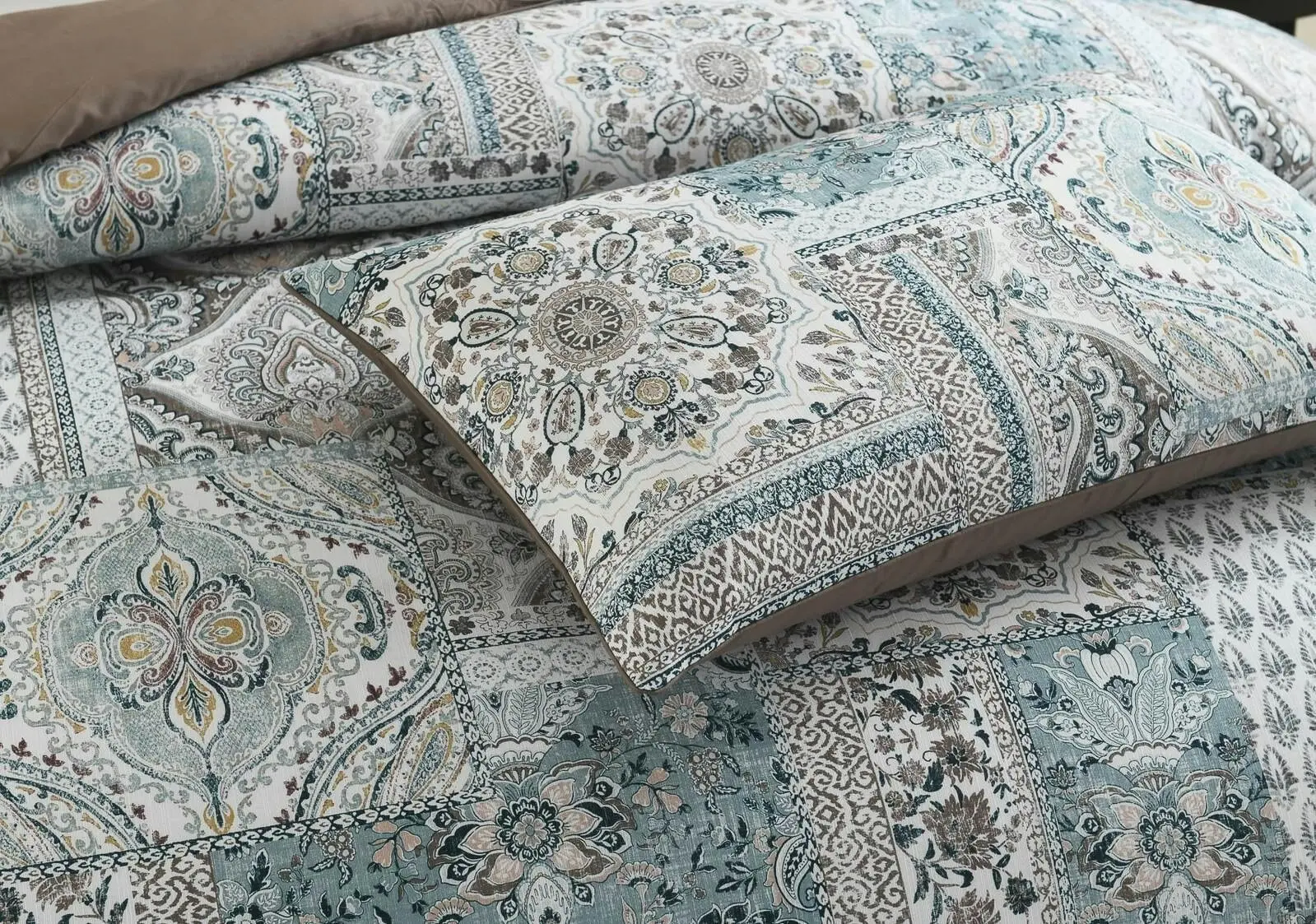 Lyle Quilt Cover Set