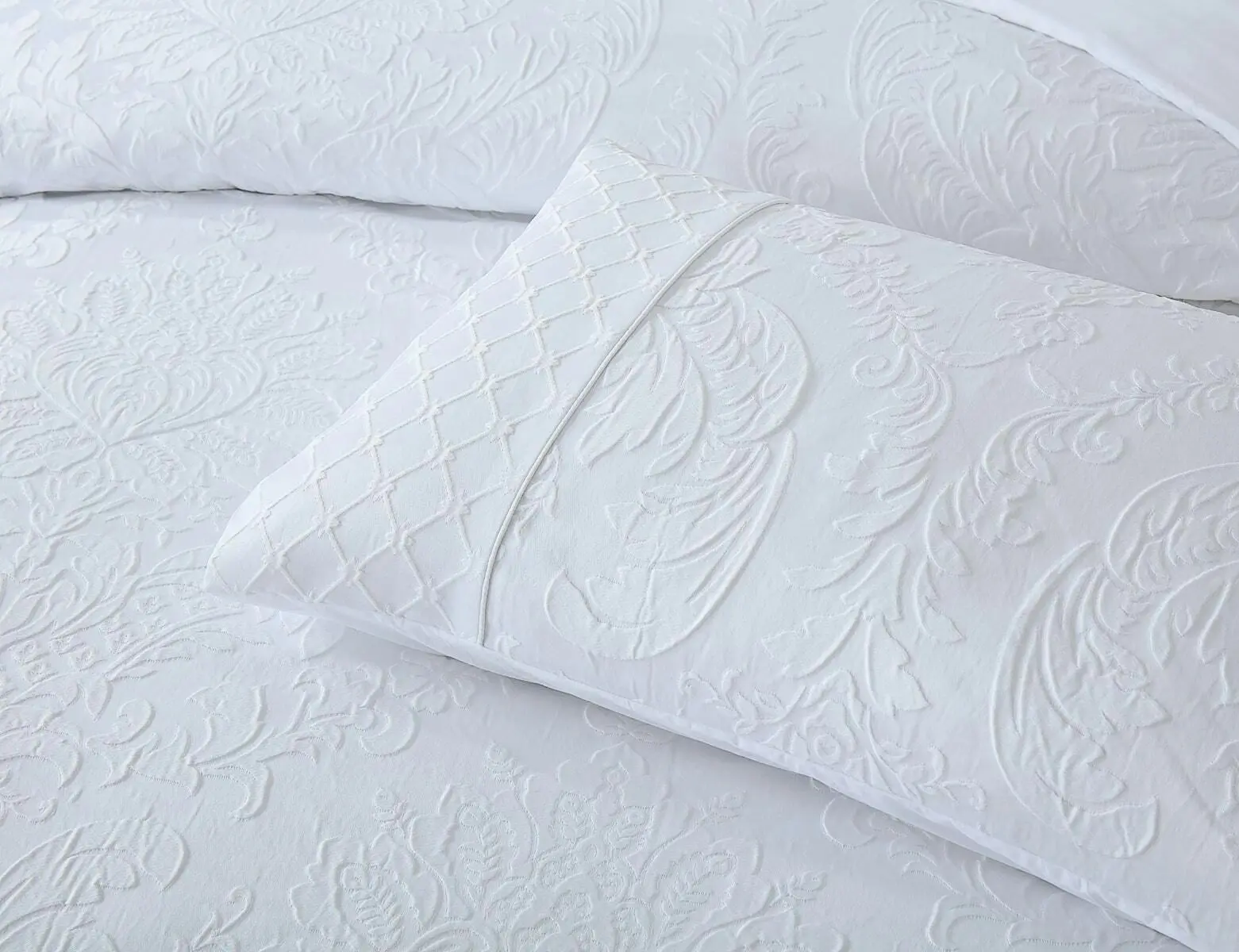 Montana Snow White Quilt Cover Set