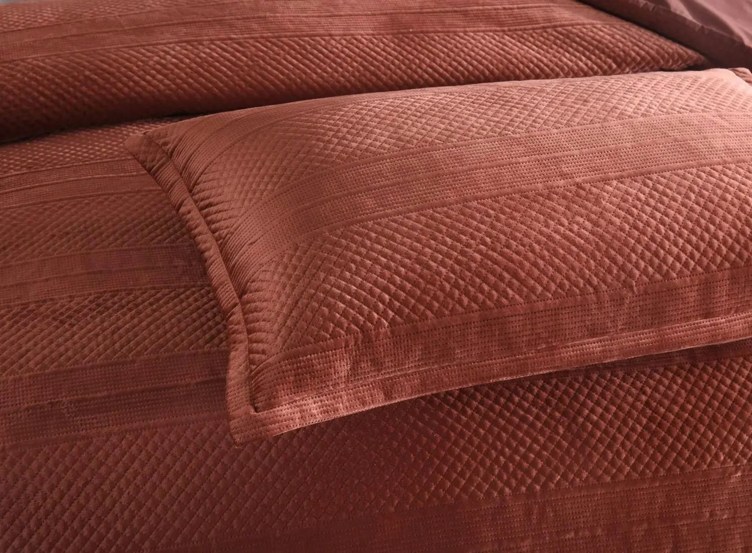 Emma Quilt Cover Set Rust