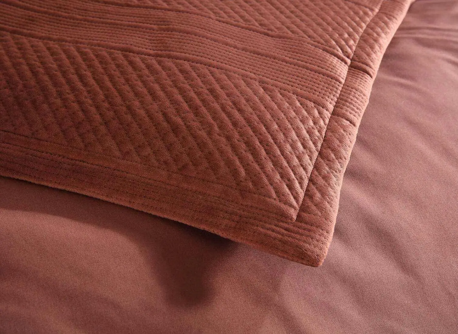 Emma Quilt Cover Set Rust