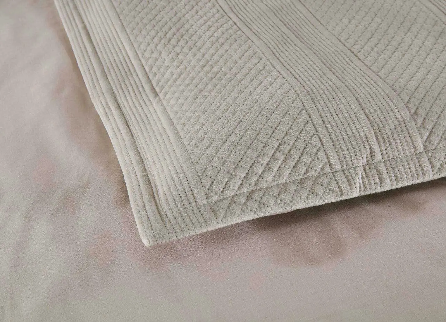 Emma Quilt Cover Linen