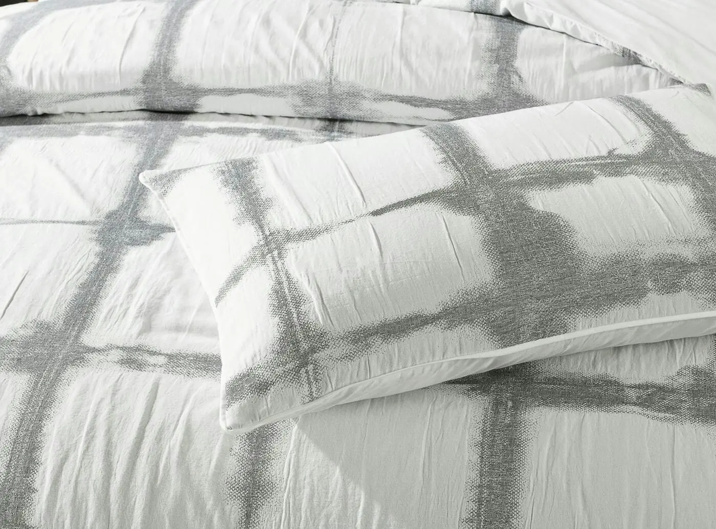 Onyx Quilt Cover Set