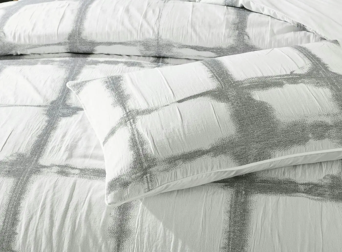 Onyx Quilt Cover Set