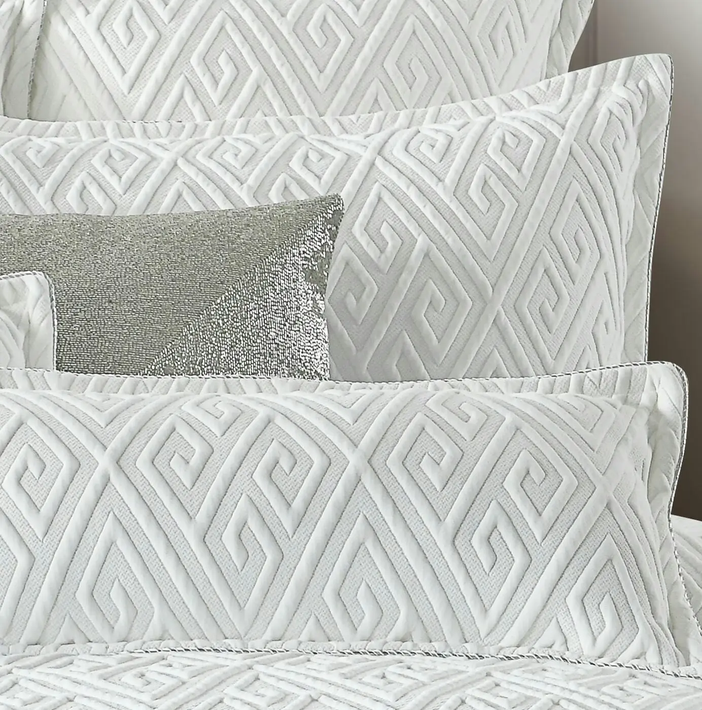 Amalfi White Quilt Cover Set