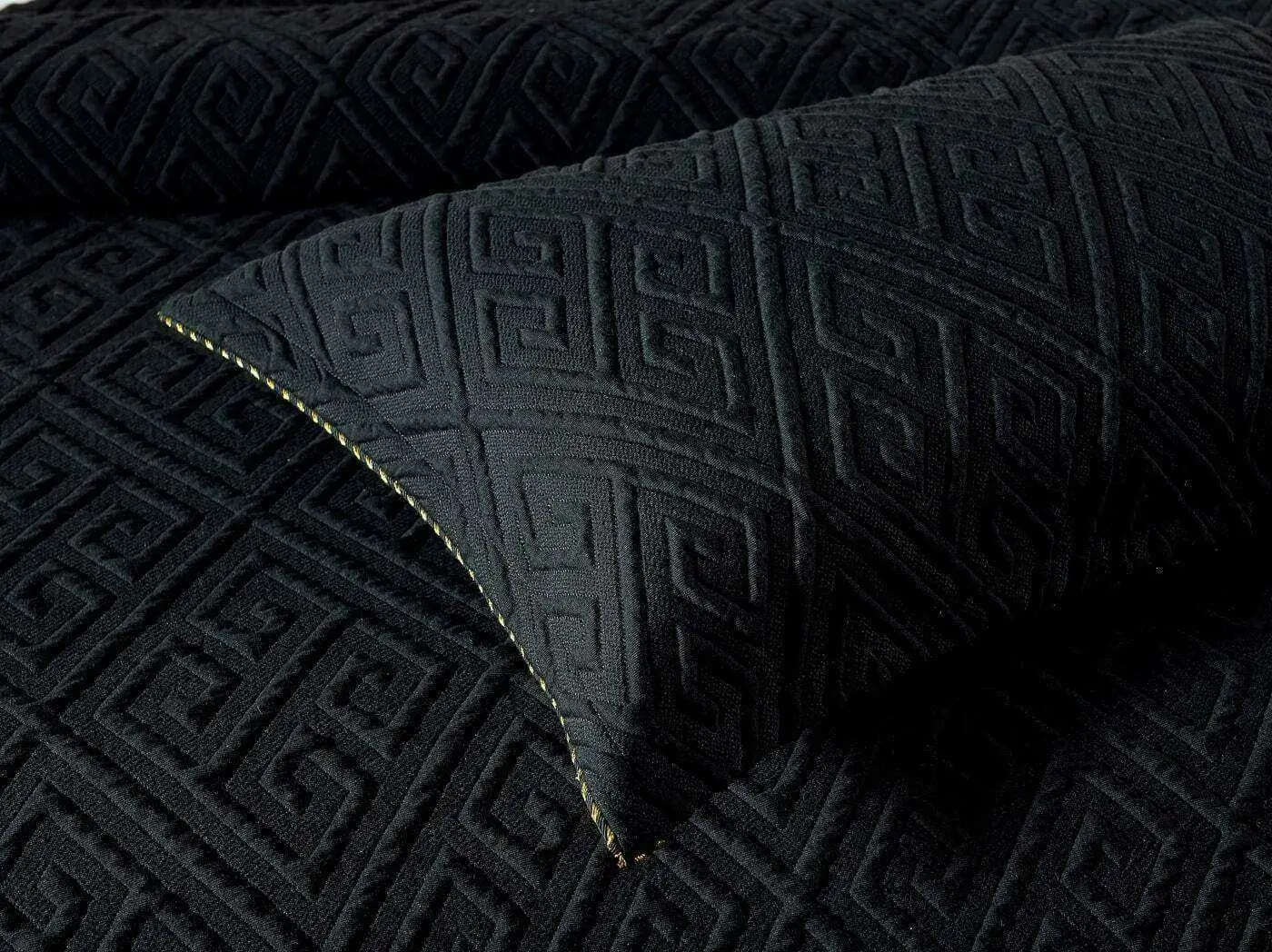 Amalfi Black Quilt Cover Set