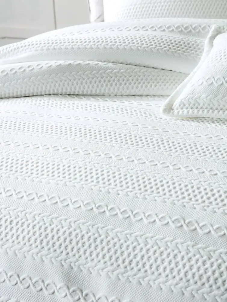 Ivy White Quilt Cover Set