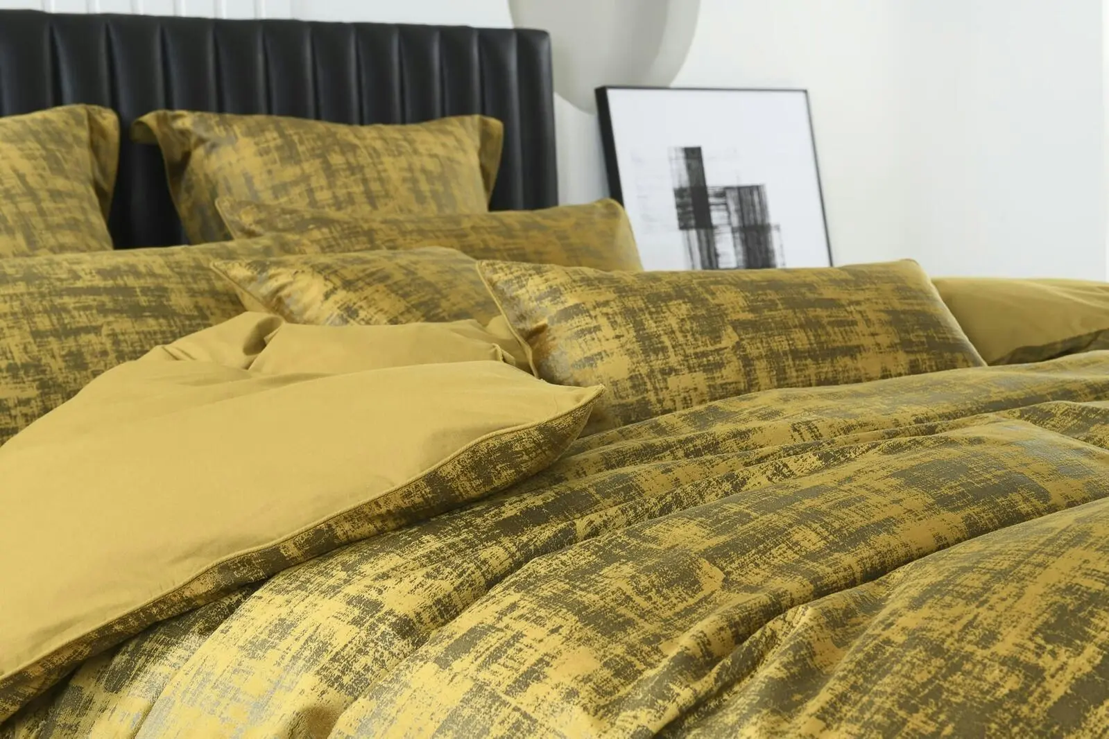 Boston Mustard Velvet Quilt Cover Set