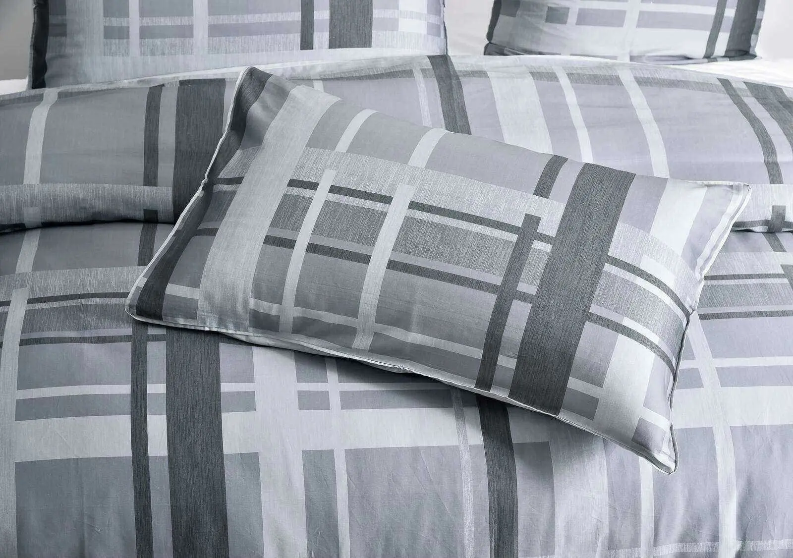 Clarke Grey Quilt Cover Set