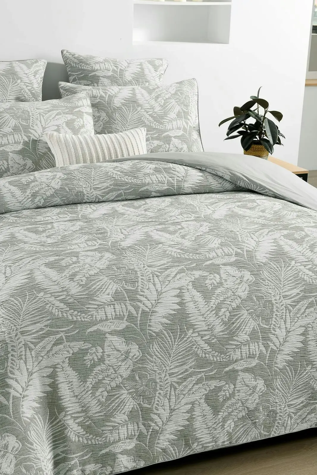 Danya Forest Quilt Cover Set