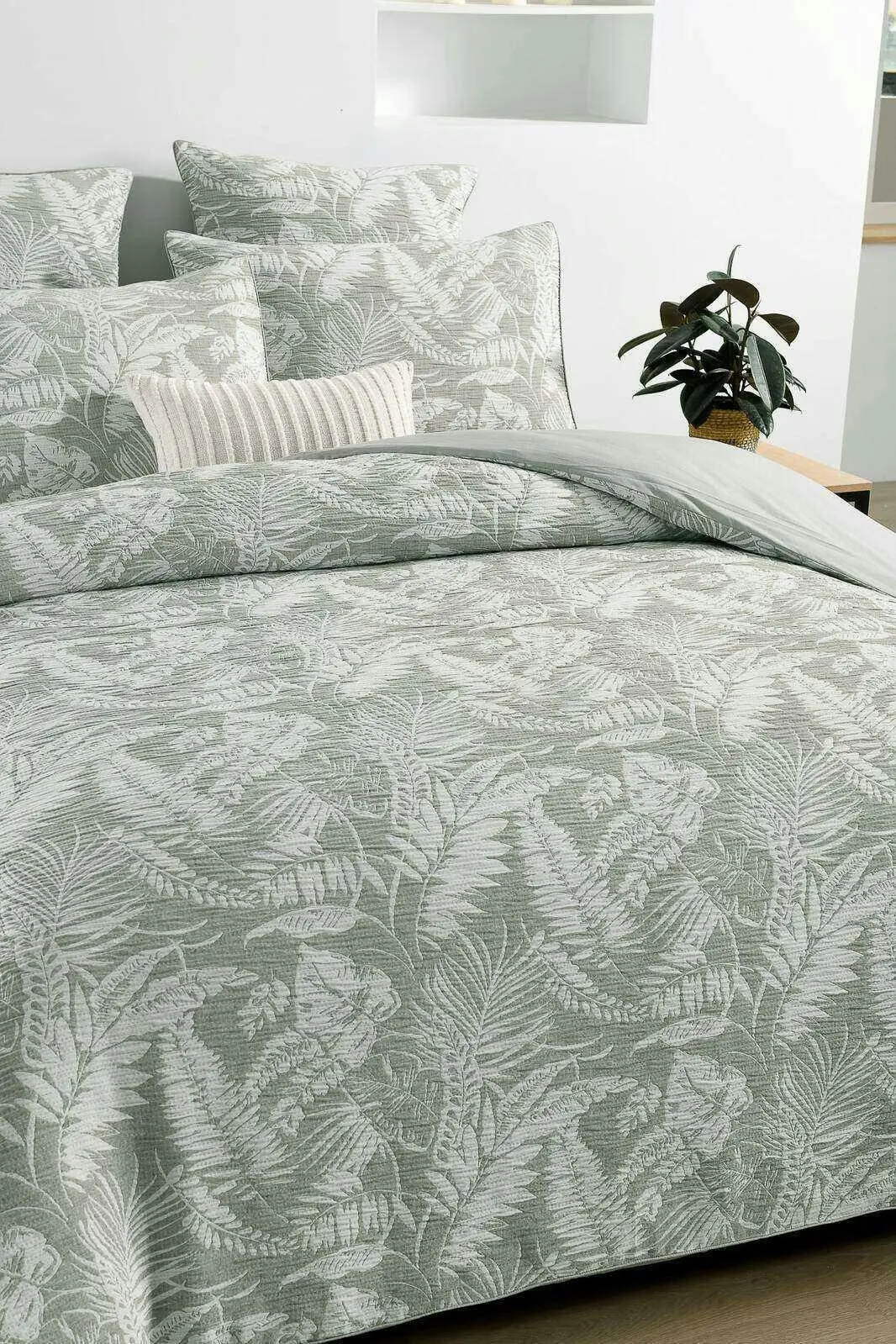 Danya Forest Quilt Cover Set