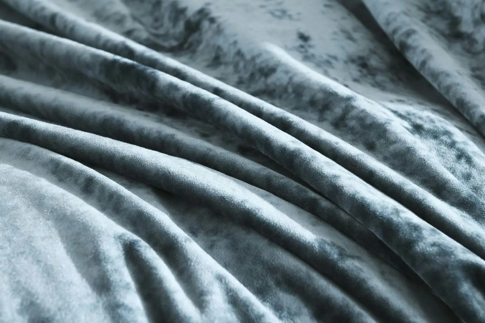 Cody Steel Velvet Quilt Cover Set