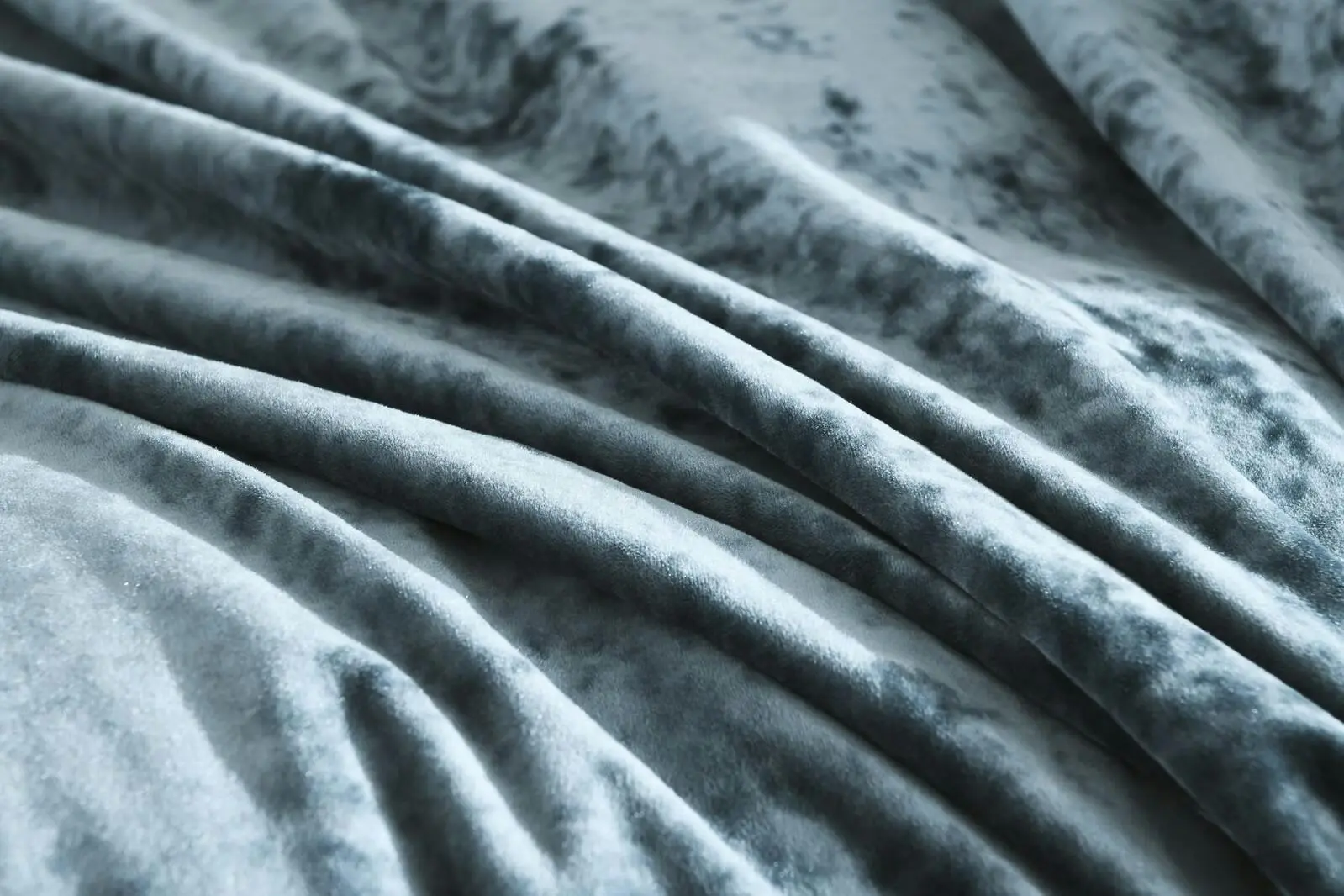 Cody Steel Velvet Quilt Cover Set