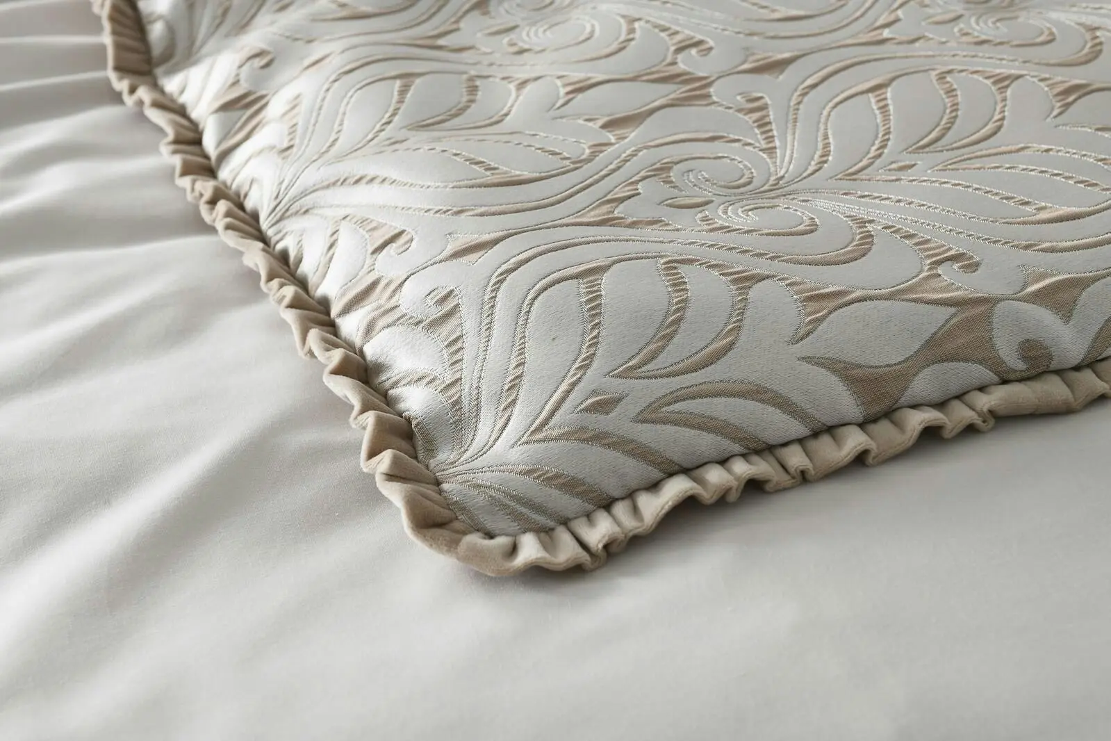 Victorie Natural Quilt Cover Set