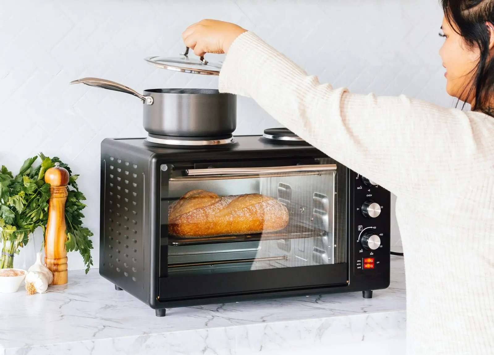 Portable Oven with Rotisserie Cooking, 34L Capacity, 2400W