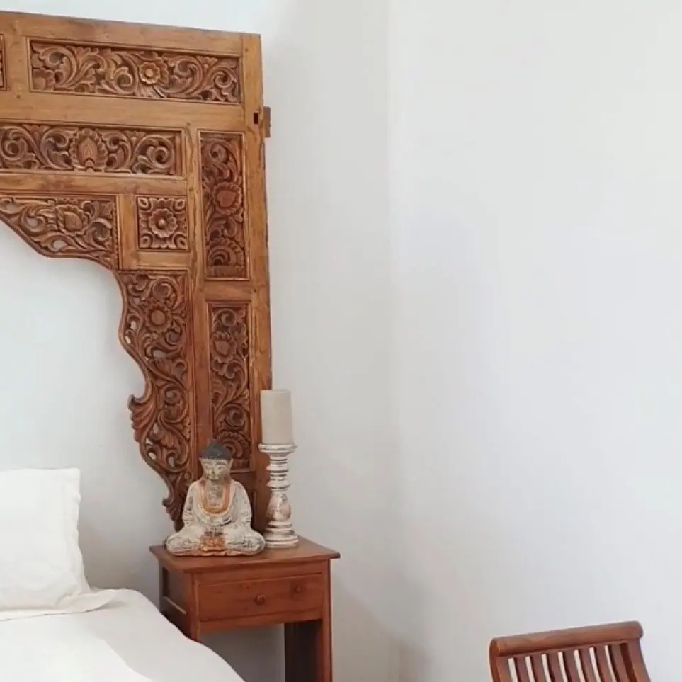 lombok emporium Hand Carved Teak Bedhead