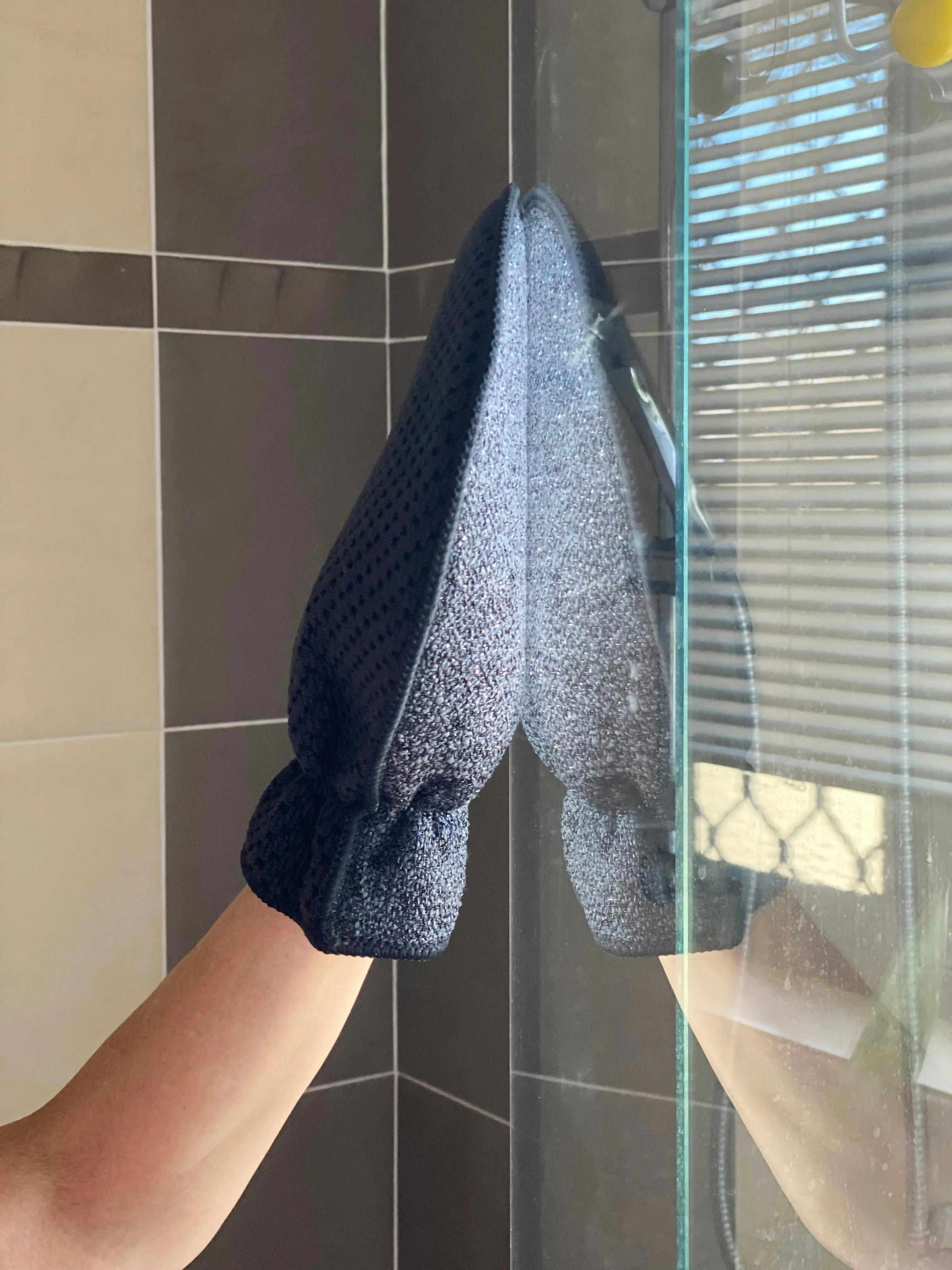 White Magic Eco Cloth Dual Sided Bathroom Glove Charcoal