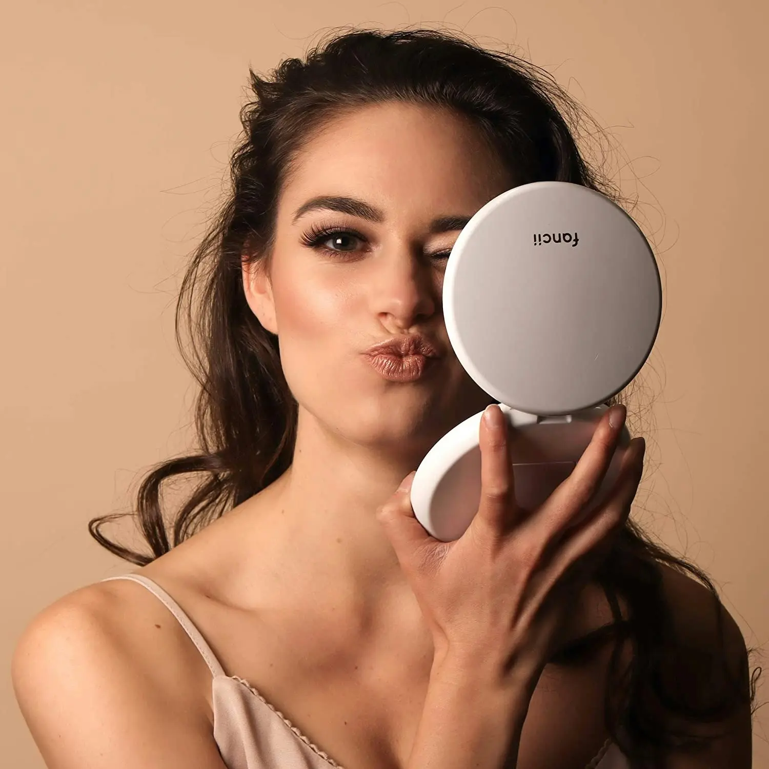 LED Lighted Travel Makeup Mirror 1x 10x Magnification Daylight LED Compact Portable