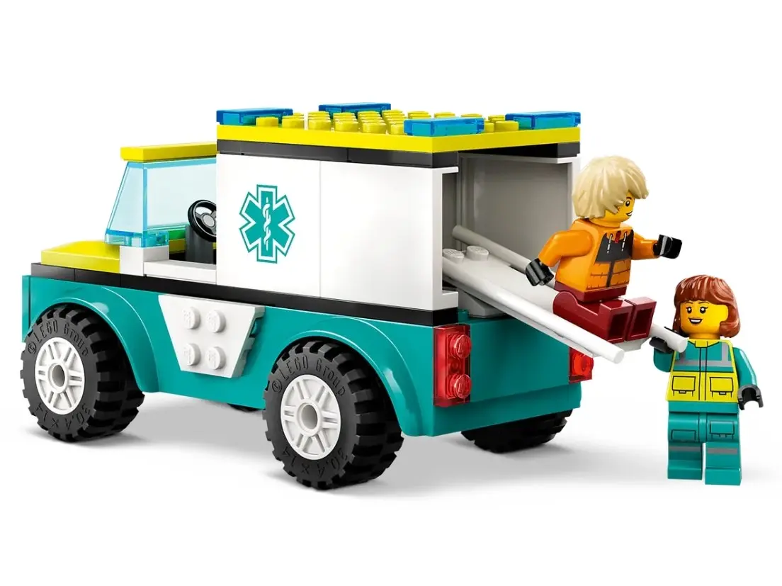 LEGO City Emergency Ambulance and Snowboarder 60403