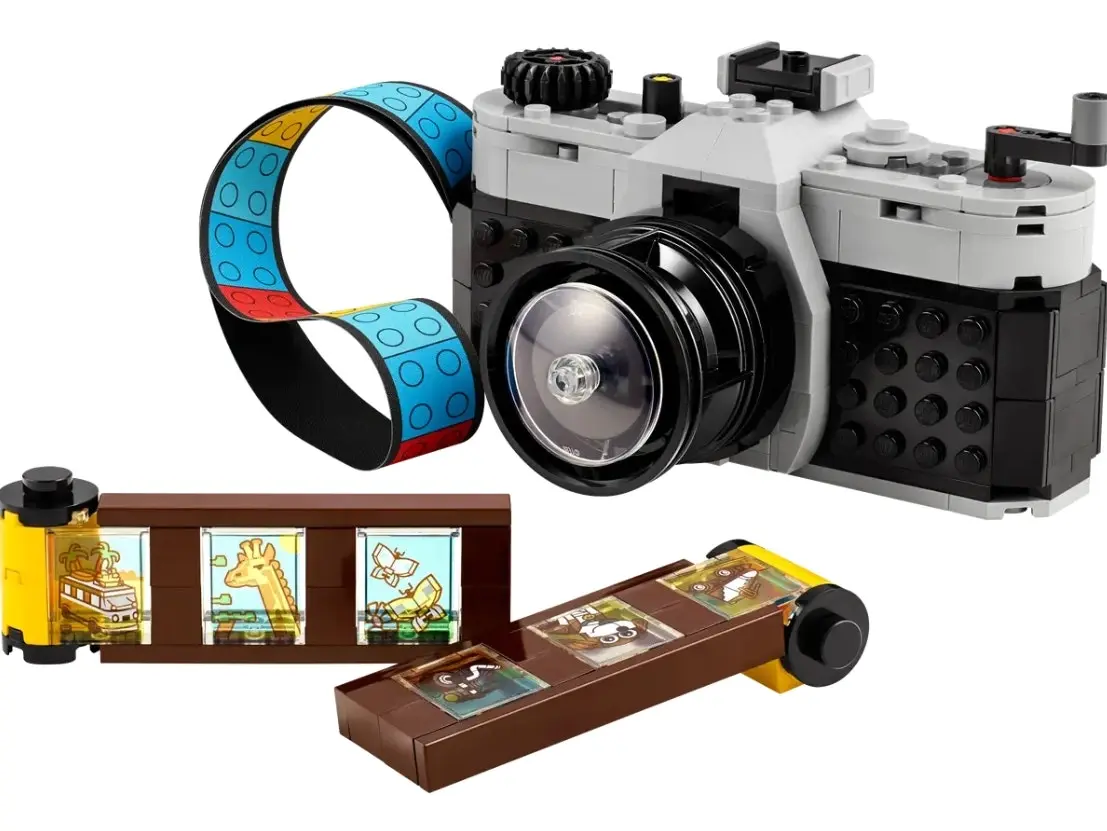 LEGO Creator 3-in-1 Retro Camera 31147