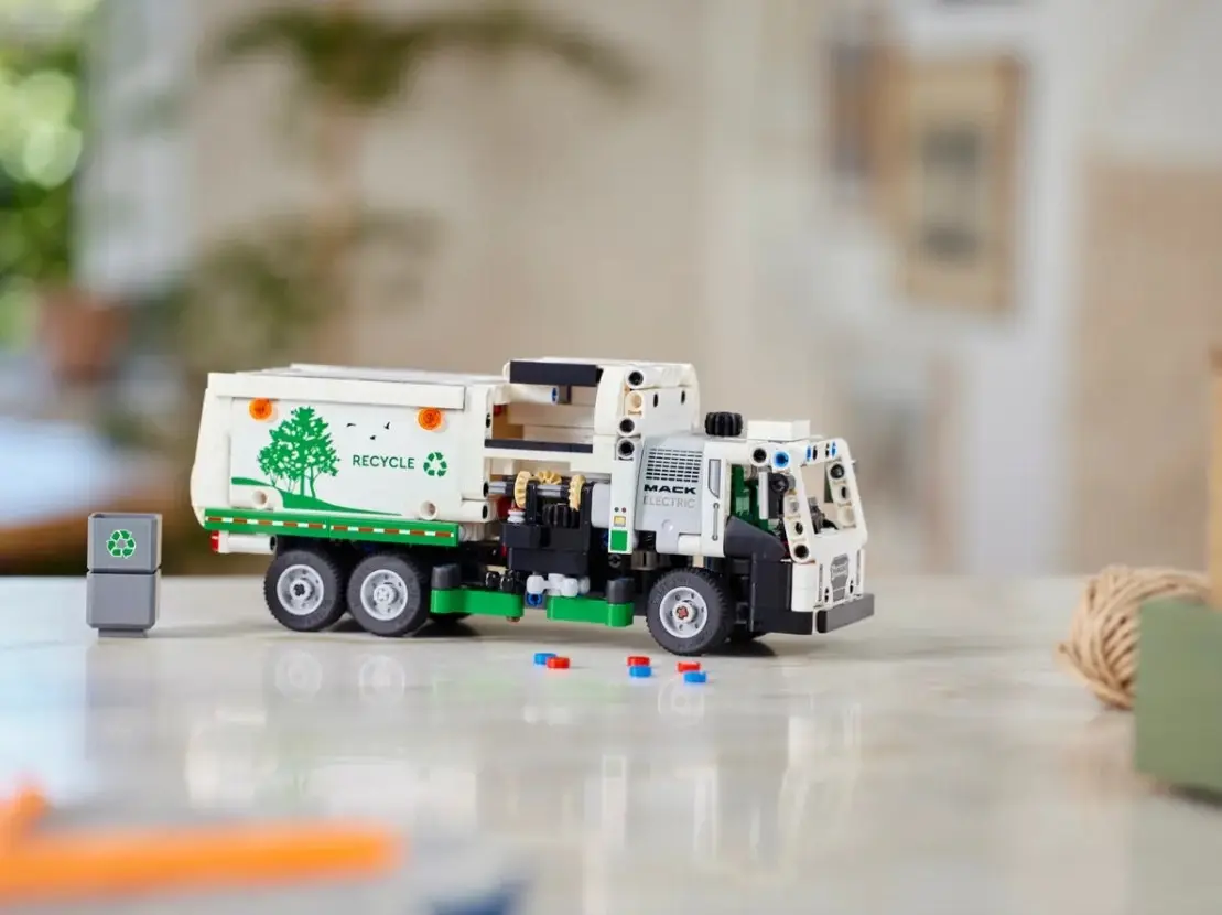 LEGO Technic Mack® LR Electric Garbage Truck 42167