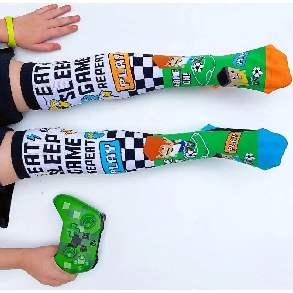 MADMIA -  Socks Kids & Adults Age 6y+ Video Game