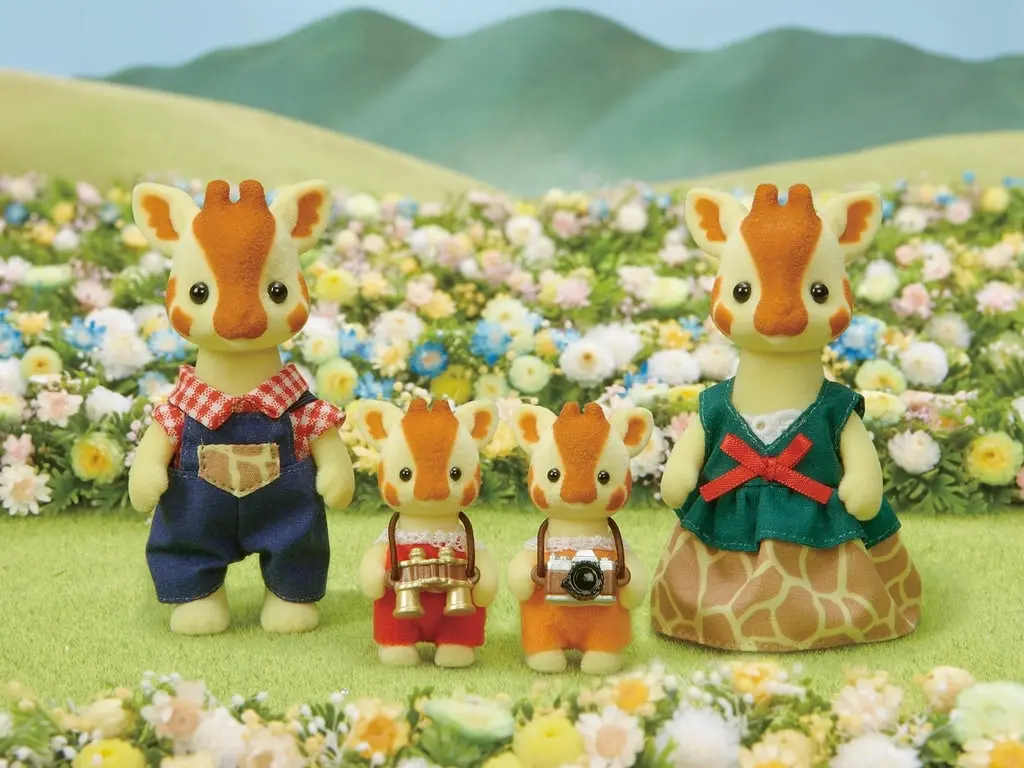 Sylvanian Families - Highbranch Giraffe Family Animal Doll Playset