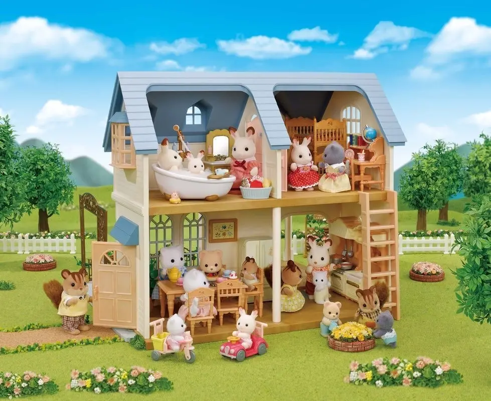 Sylvanian Families - Courtyard Home  Animal Doll Playset