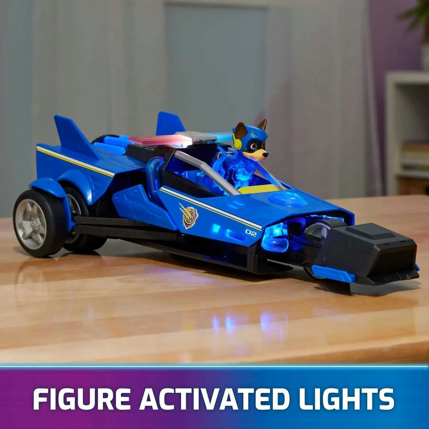 Paw Patrol - The Mighty Movie Chase’s Mighty Transforming Cruiser with Action Figure Lights And Sounds - Spin Master